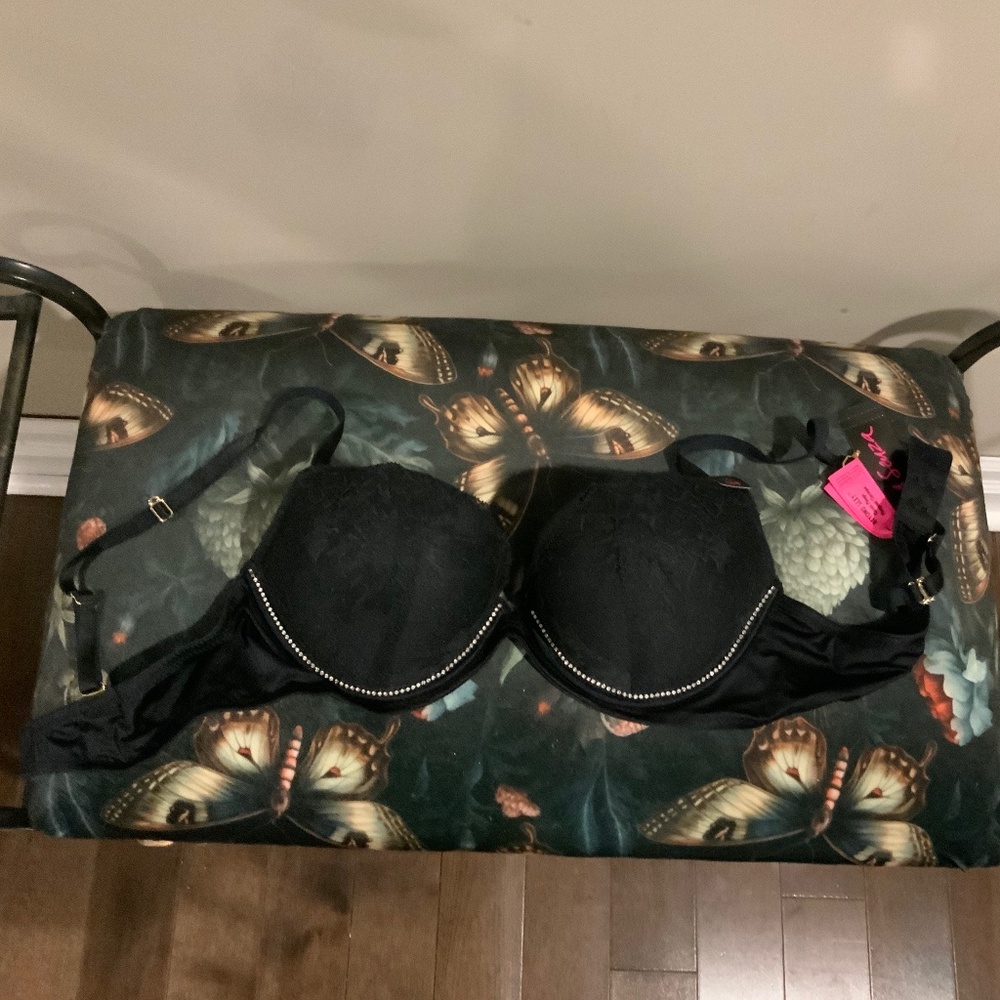 Lace and rhinestone beyond sexy bra